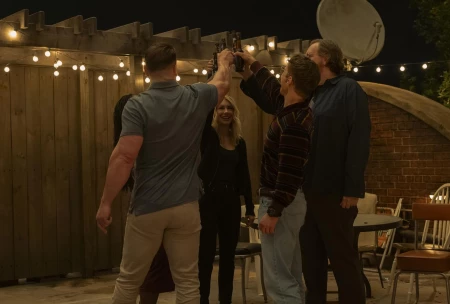 Кадр из сериала Миротворец 2022г