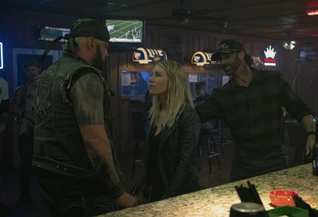 Фото-превью из 1 сезона сериала Миротворец 2022г